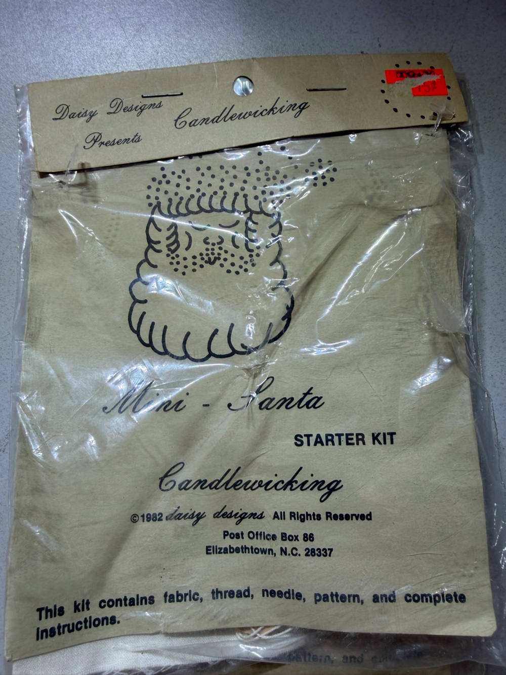 VTG 1982 Daisy Designs Candlewicking Kit Mini Santa, SandDollar, Conch